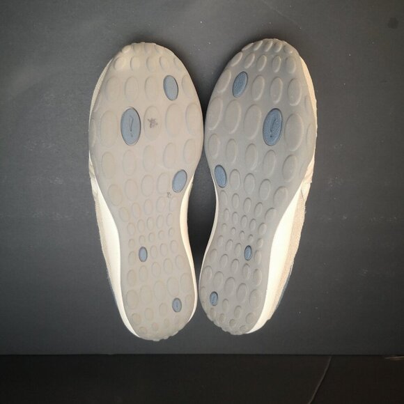 Privo by Clarks Ladies Size 7M Beige & Tan with Grey Slip On Sneakers - Picture 8 of 8